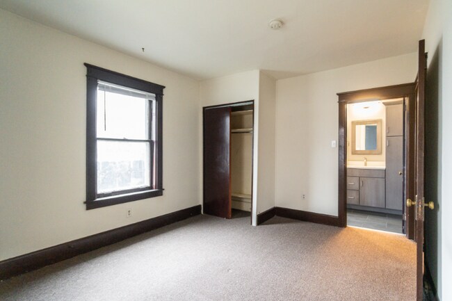 360 Nutt Rd unit 1, Phoenixville, PA 19460 - photo 6