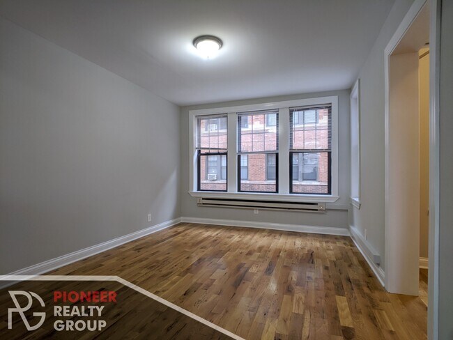 4409 N Wolcott Ave unit 4409-A2, Chicago, IL 60640 - photo 3