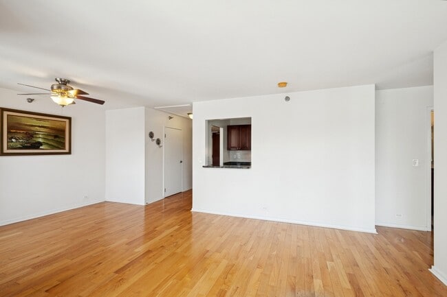 401 E Ontario St unit 1805, Chicago, IL 60611 - photo 5