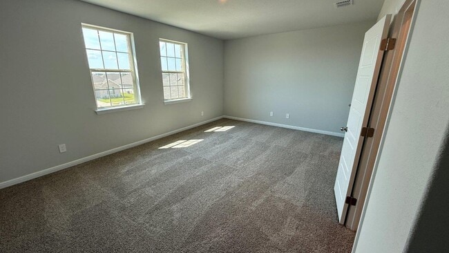 312 Gallant Man Ct, Granbury, TX 76049 - photo 5