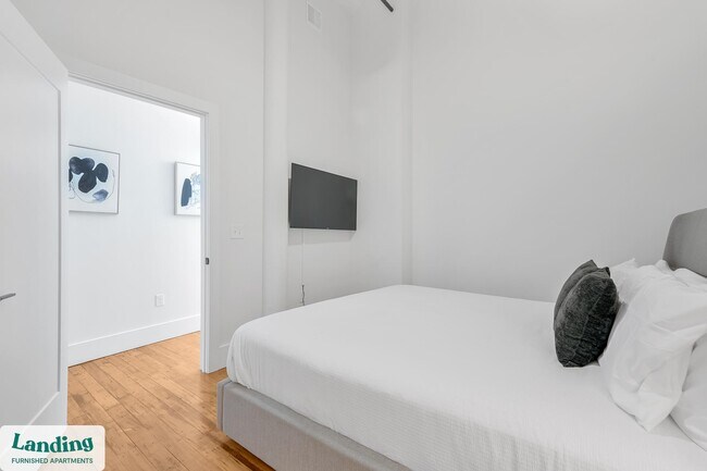 31 Victor St unit 214, Greenville, SC 29609 - photo 6