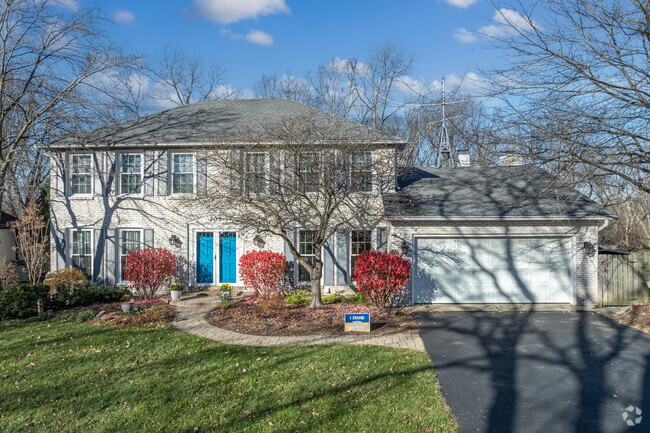 Brick homes add variety to the landscape in Naper Carriage Hill.