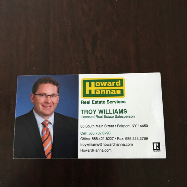 Agent Photo