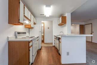 651 Rustic Oak Dr, Dayton, OH 45415
