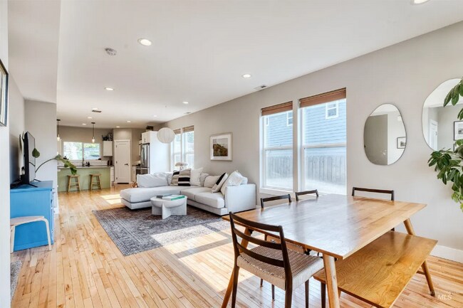 1645 E 3rd St, Moscow, ID 83843 - photo 2