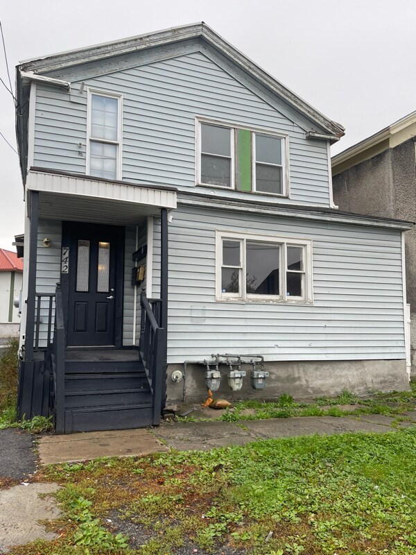 742 Jay St Unit 2, Utica, NY 13501