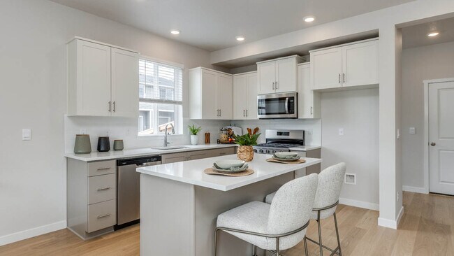 2180 36th Ave, Forest Grove, OR 97116 - photo 6