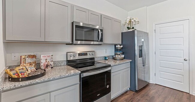 Poplar Village, Newnan, GA 30265 - photo 2