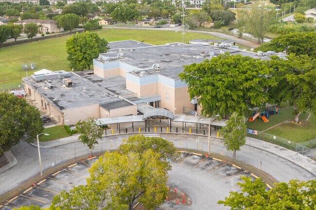Dr. William A. Chapman Elementary School in Homestead, FL has great teachers and staff.