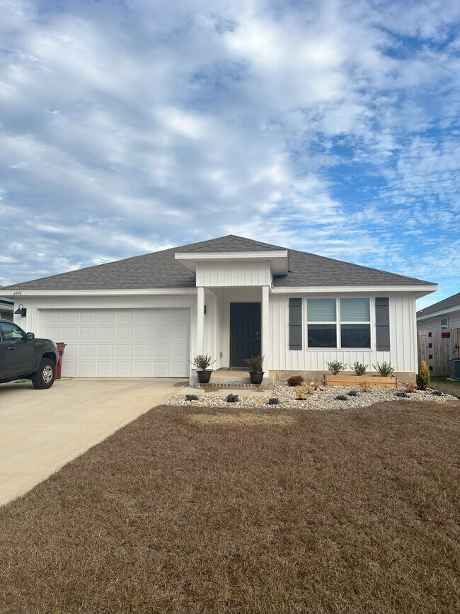 4396 Winged Elm Ct, Pace, FL 32571