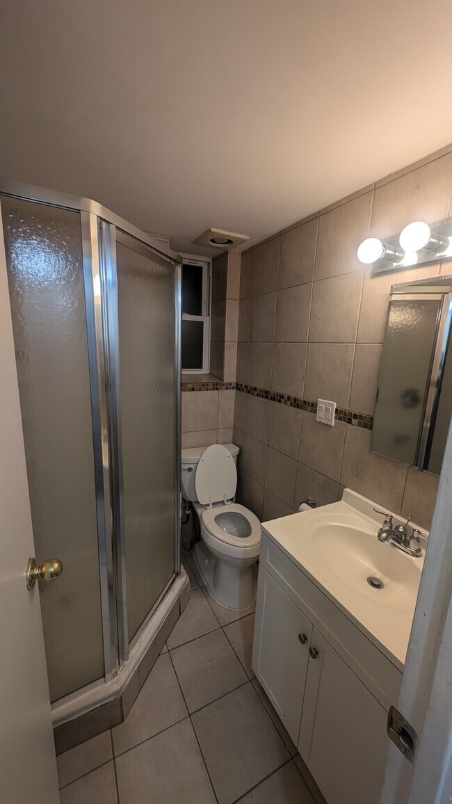 3424 Irwin Ave, Bronx, NY 10463 - photo 5