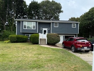 183 Carroll St, Port Jefferson Station, NY 11776