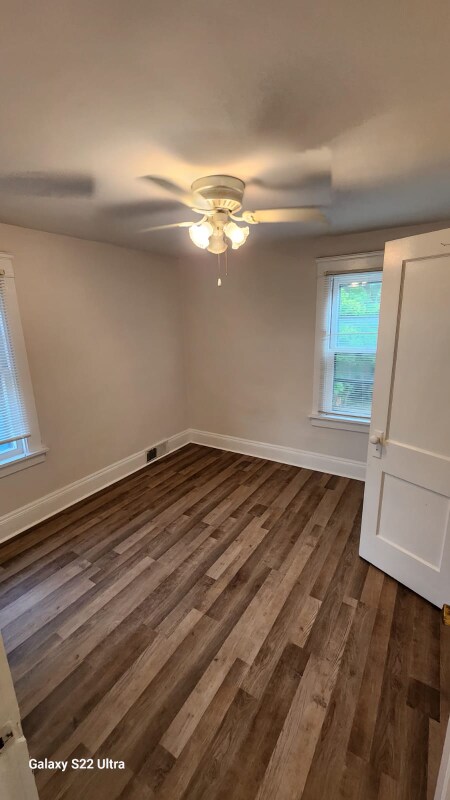 16108 Parkgrove Ave unit Upstairs, Cleveland, OH 44110 - photo 6