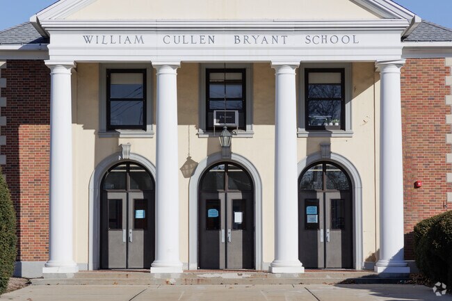 Bryant Elementary School in Teaneck, NJ has a student-teacher ratio of 11 to 1.