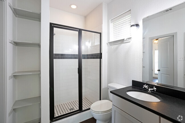 1BR, 1BT - 800SF