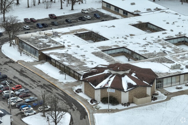 Allegheny-Clarion Valley High School serves grades 7-12.