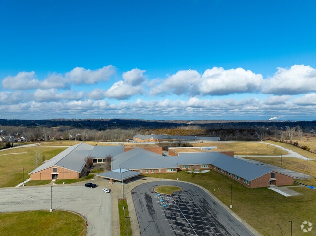 62% of East Oldham Middle School students are at least proficient in reading.