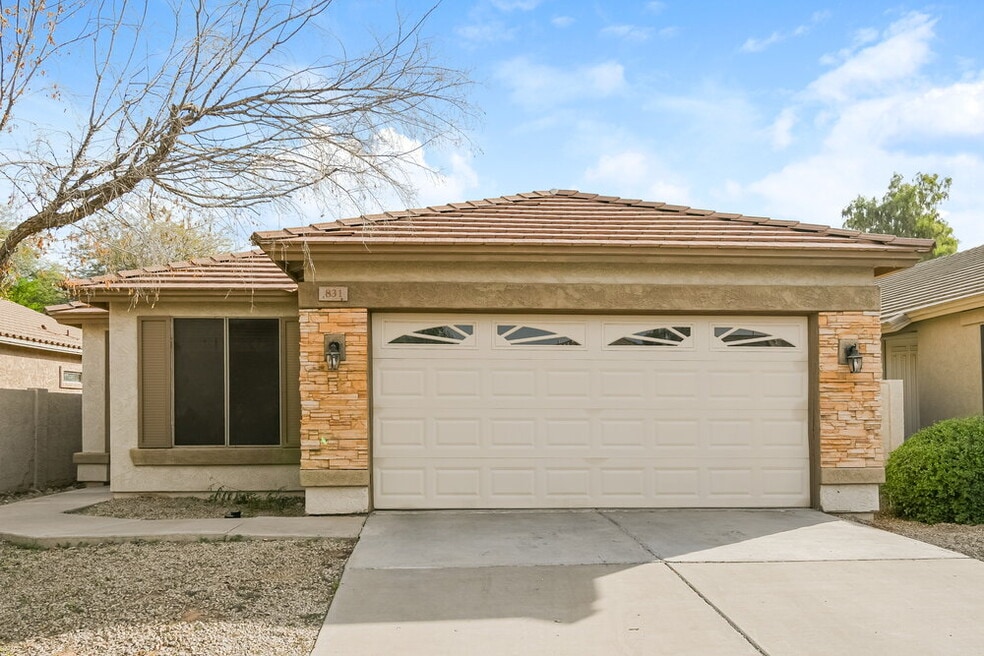 831 S Nielson Ct, Gilbert, AZ 85296 - photo 1