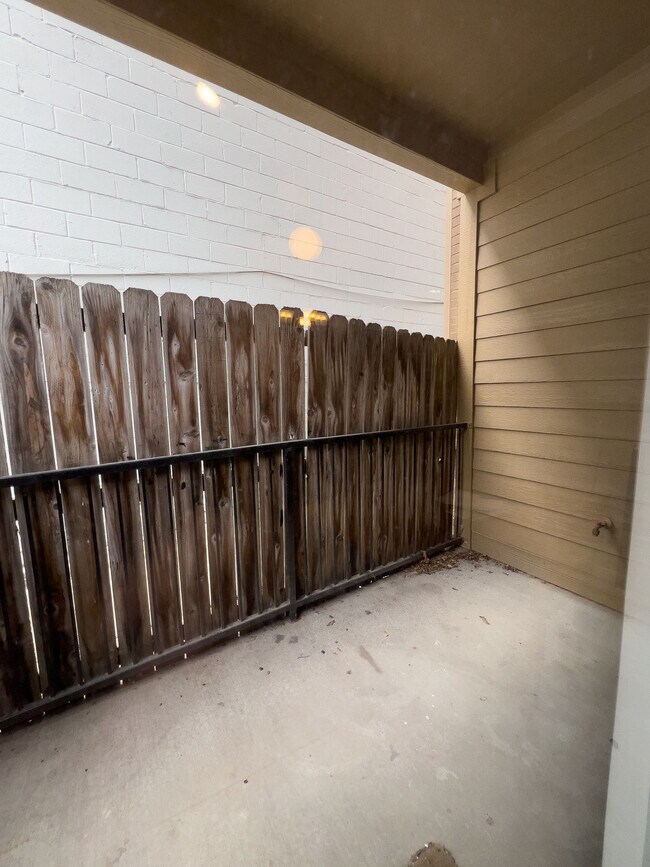 2802 Nueces St unit 112, Austin, TX 78705 - photo 4