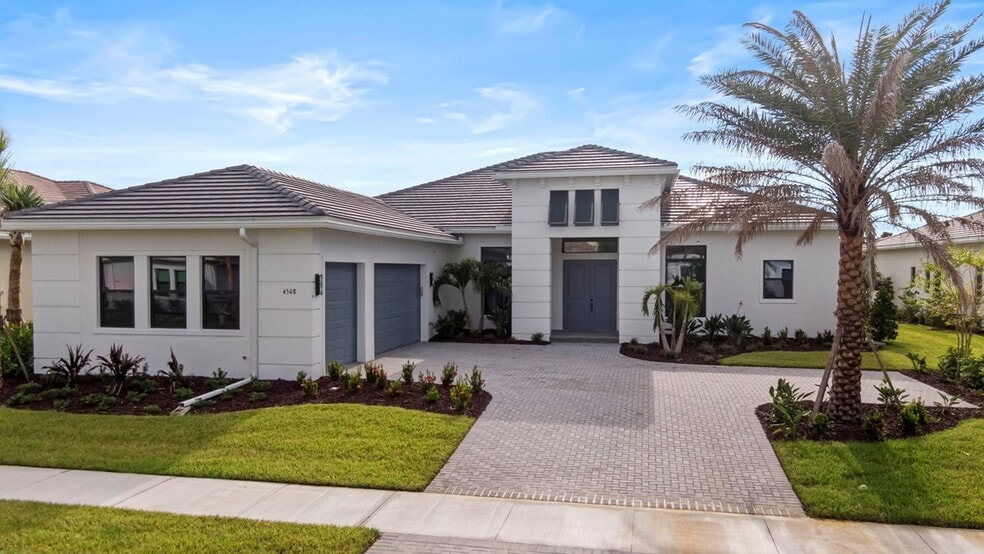 4508 Mondrian Ct, Sarasota, FL 34240 - photo 1