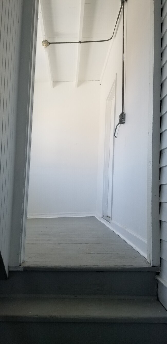 4417 N Keokuk Ave unit 1st floor, Chicago, IL 60630 - photo 4