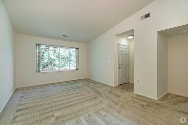 Manassas Meadows Apartments, Manassas, VA 20110 - photo 3