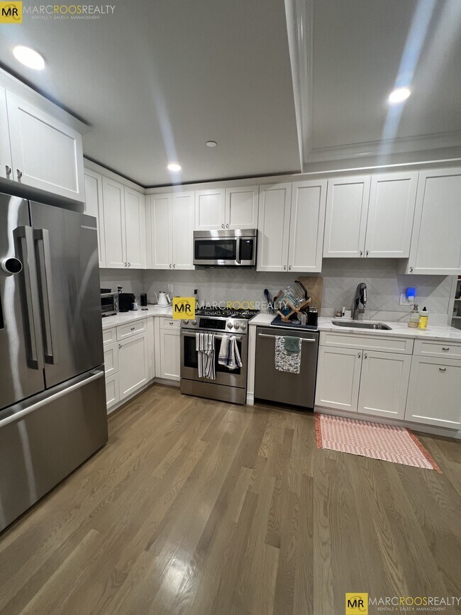 14 Mount Hood Rd unit 4, Brighton, MA 02135 - photo 3