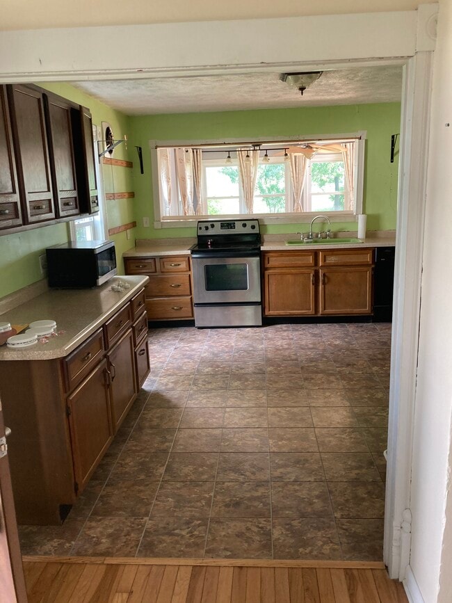 200 Railroad Cir, Cedar Creek, NE 68016 - photo 3