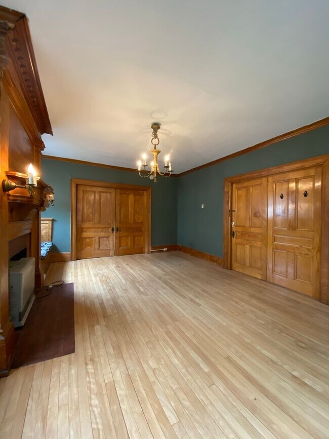 207 S Union St unit 207 South Union St, Burlington, VT 05401 - photo 3