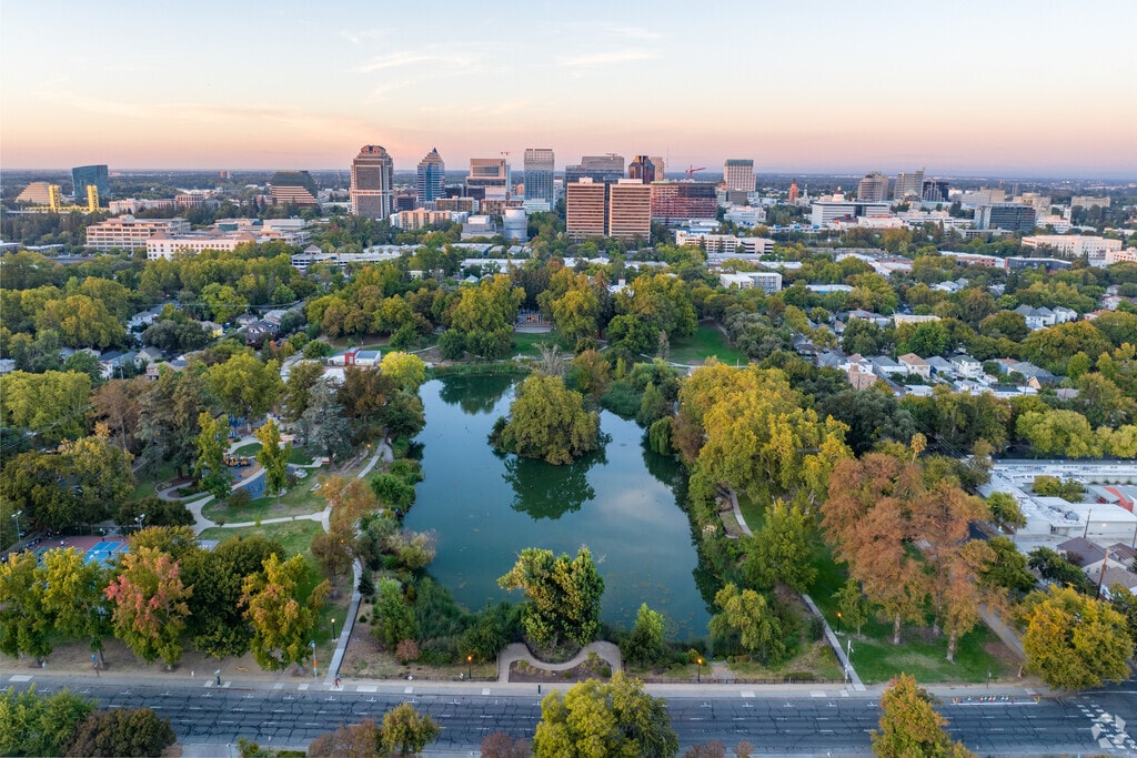 About Southside Park Schools, Demographics, Things to Do