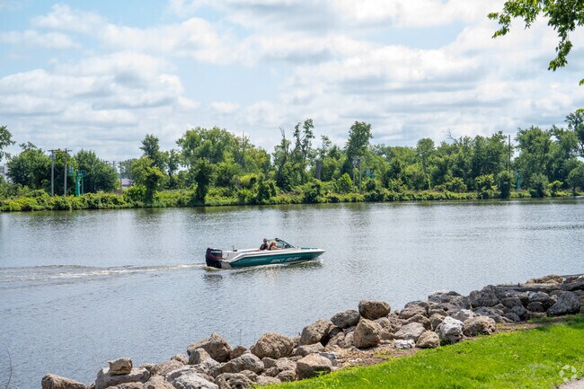 Northwest Area neighborhood is a rock throw away from Cedar River.