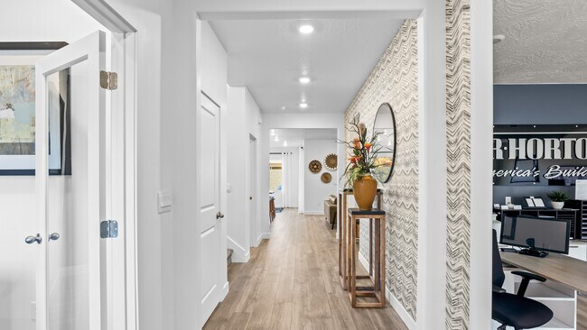 1885 Cyclone Dr, Washington, UT 84780 - photo 4