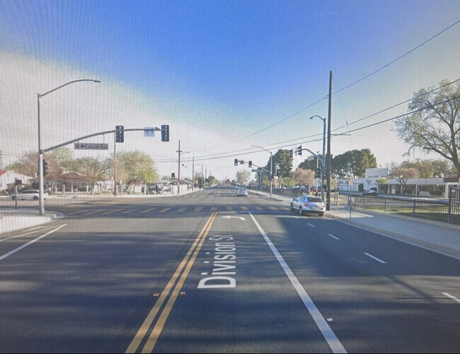 311 W Lancaster Blvd unit 123, Lancaster, CA 93534 - photo 2