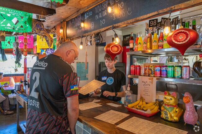 Cedar Creek residents can order tacos and burritos at Cali N' Titos.