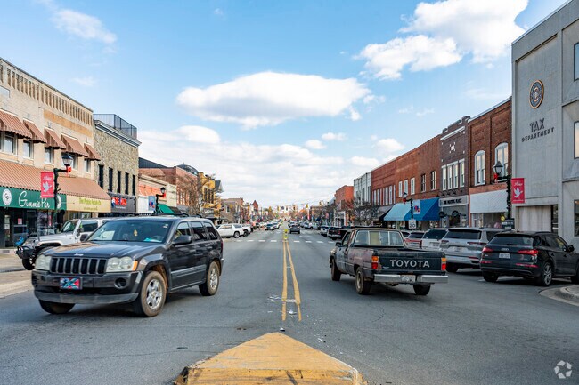 Lincolnton is a city full of historic charm mixed with new and exciting growth.