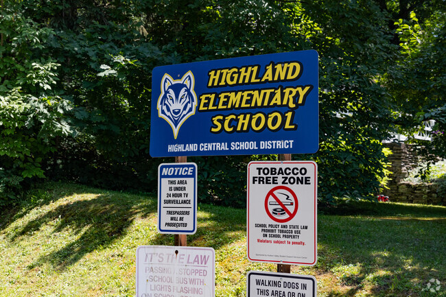 Highland Elementary School