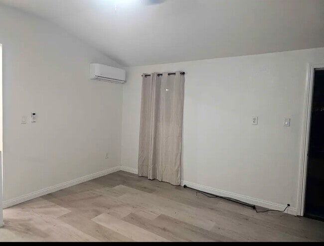 417 Jansu Place unit Cal Poly Area Studio, Pomona, CA 91768 - photo 3