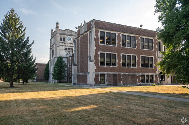 Woodrow Wilson Middle School got a B- in the teachers department from Niche.