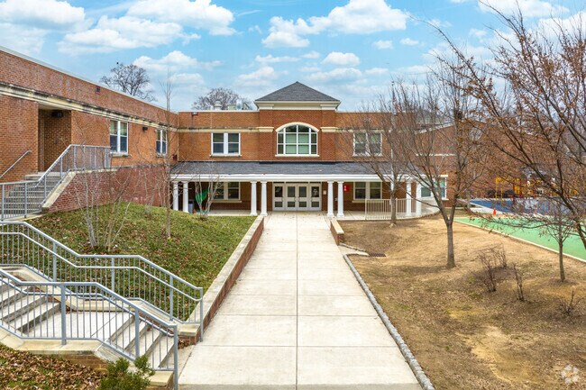 West Annapolis Elementary School in Annapolis helps students foster a love for knowledge.