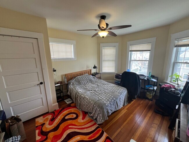 332 Beacon St unit 3, Somerville, MA 02143 - photo 7
