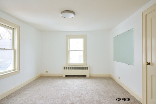 710 Coolidge Ave unit 2, Manchester, NH 03102 - photo 7