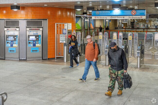 The local Decatur MARTA station is just a few miles away from Belvedere Park.