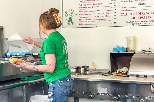 Family-run eateries like Sam’s Hot Dog Stand reflect Westmoreland’s small-town hospitality and charm.