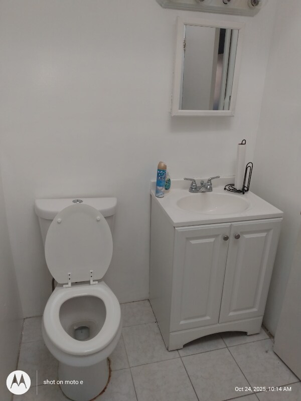 7xxx Brockton Rd unit 2nd Flr, Philadelphia, PA 19151 - photo 7