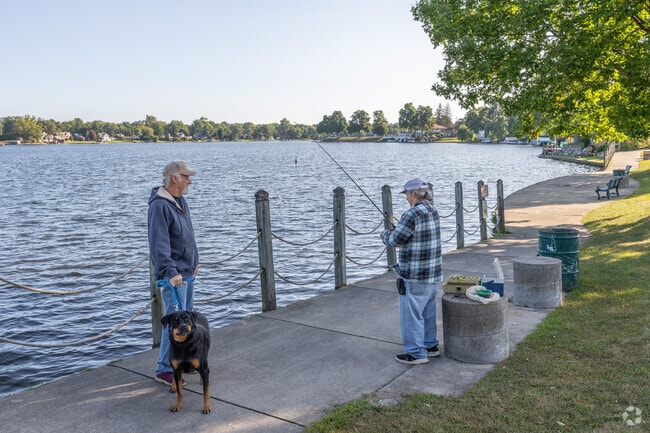 East Jackson residents have easy access to the St. Joseph and Elkhart rivers.