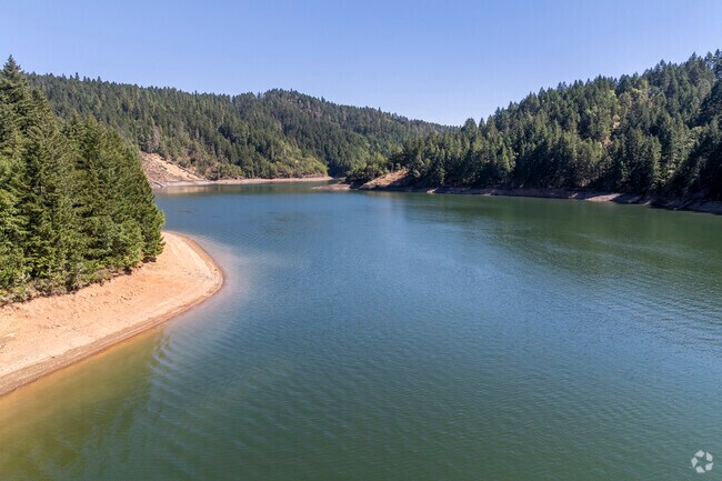 The Ben Irving Reservoir is serene and a great place to take your family to.