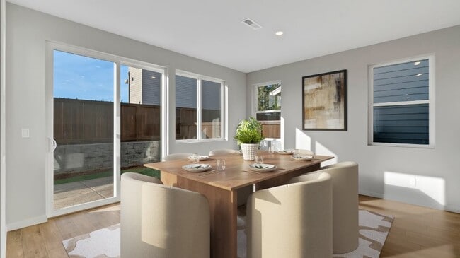 8818 SW Peoria Ln, Tualatin, OR 97062 - photo 2