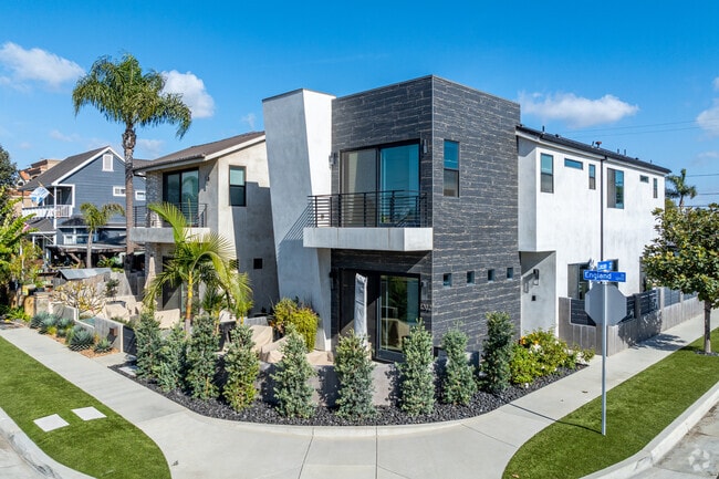 Yorktown has a mix of many different style homes in the neighborhood including modern.
