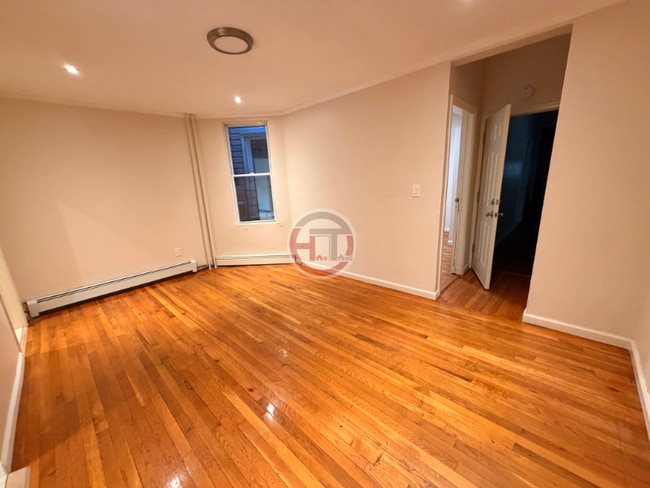 2320A Powell Ave, the Bronx, NY 10462 - photo 5