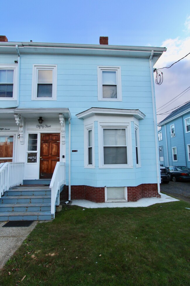 55 Forest Ave Unit 2R, Everett, MA 02149
